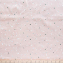 Load image into Gallery viewer, Fat Quarters Tossed Daisies Meadow Organic Poplin