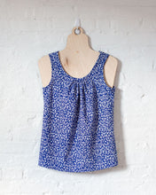 Load image into Gallery viewer, Heirloom Perennial Quilters Weight Cotton