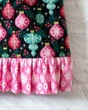 Load image into Gallery viewer, Snow Sparkle Organic Cotton Fat Quarter