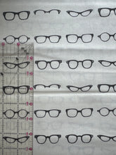 Load image into Gallery viewer, Geeky Chic by Dorothy Tsang 1 Yard
