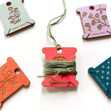 Load image into Gallery viewer, Wood Floss Bobbins
