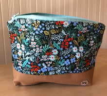 Load image into Gallery viewer, Rifle Paper Floral Zipper
