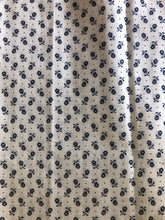 Load image into Gallery viewer, Blue Floral 1/4 Yard Fabric
