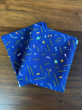 Load image into Gallery viewer, Wild Cosmos Fat Quarter Quilters Weight Organic Cotton
