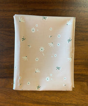 Load image into Gallery viewer, Fat Quarters Tossed Daisies Meadow Organic Poplin
