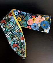 Load image into Gallery viewer, Half and Half Rifle Floral Wrap Headband
