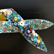 Load image into Gallery viewer, Half and Half Rifle Floral Wrap Headband
