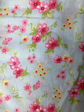 Load image into Gallery viewer, Spring Floral Fat Quarter
