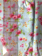 Load image into Gallery viewer, Spring Floral Fat Quarter
