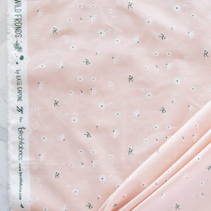 Fat Quarters Tossed Daisies Meadow Organic Poplin