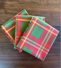 Load image into Gallery viewer, Fat Quarter Holiday Plaid Organic Cotton Poplin
