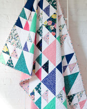 Load image into Gallery viewer, Daisy Perennial Quilters Weight Cotton

